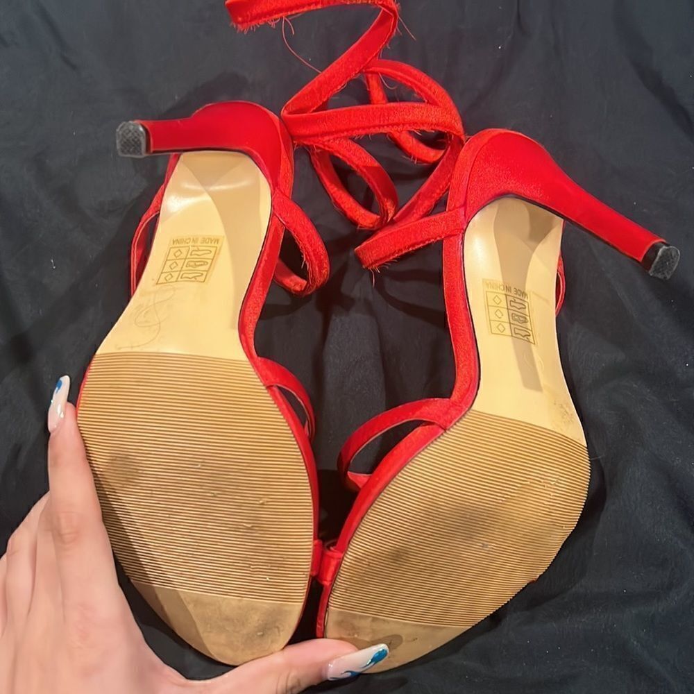 Red heels size 39 - Picture 3 of 3